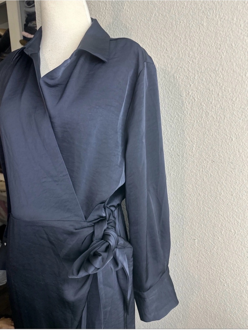 House Of Harlow 1960 Navy Chiffon Wrap Dress Sz Large - Picture 4 of 10